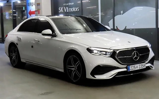인천외제중고차 E-클래스 W214 E300 4MATIC 매물 사진 17 - 2025/04 9,638km